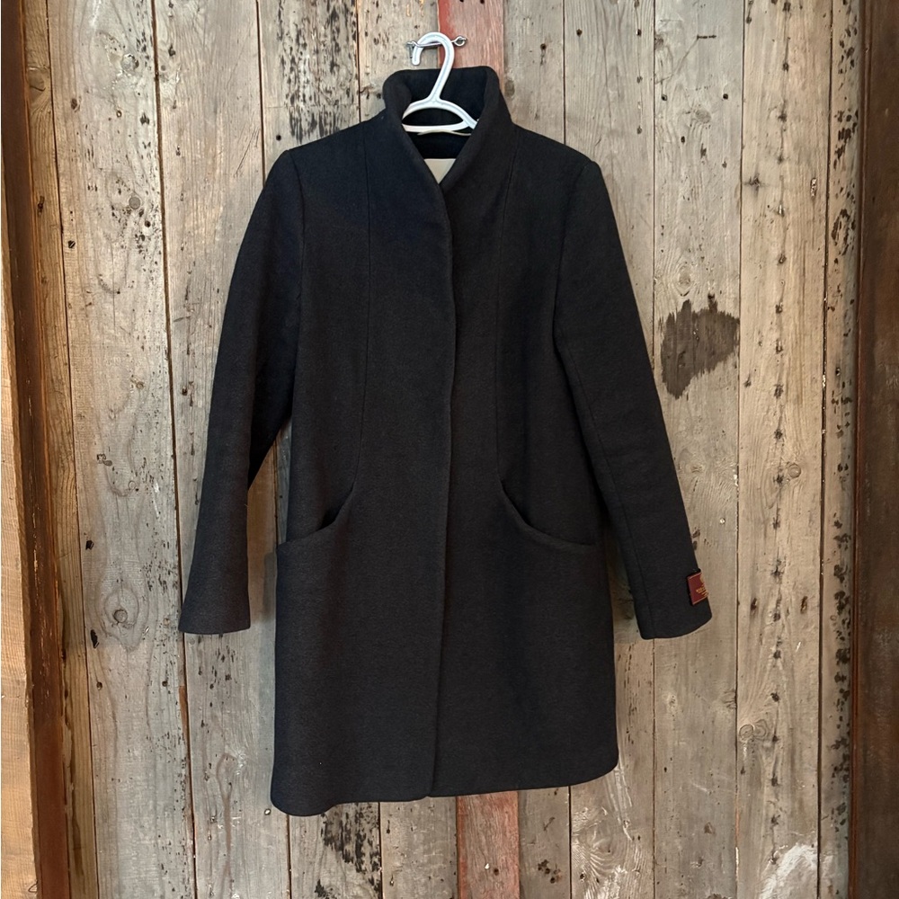 Aritzia cocoon coat